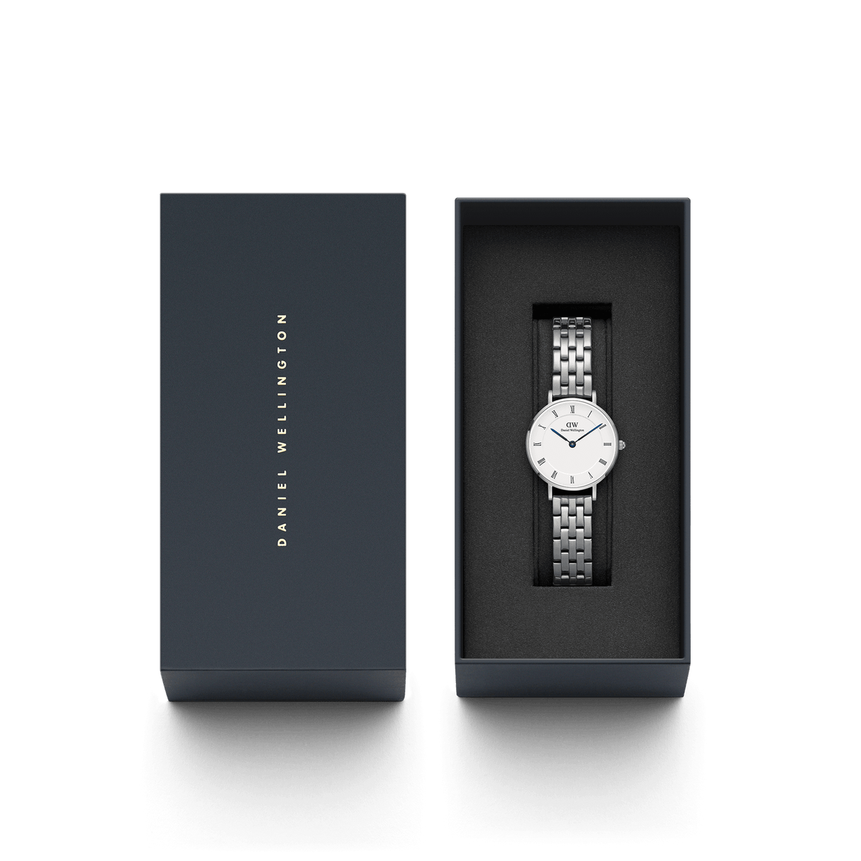 Petite Roman Numerals 5-Link Silver